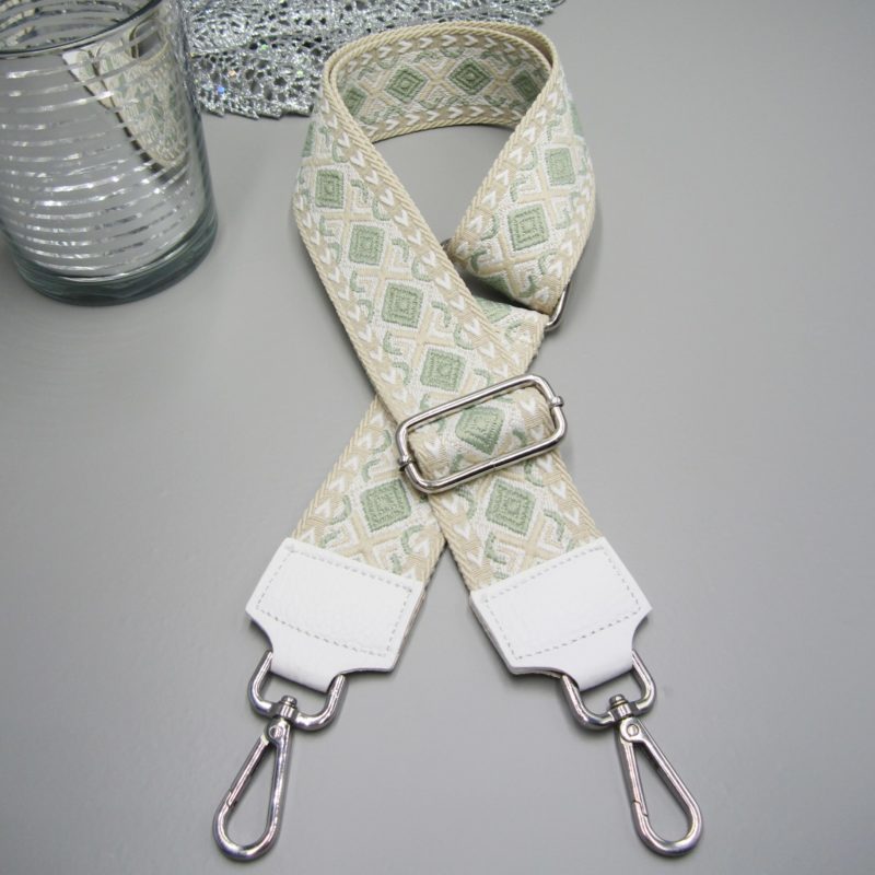Taschengurt weiß , Folklore Design weiß grün, Karabiner silber