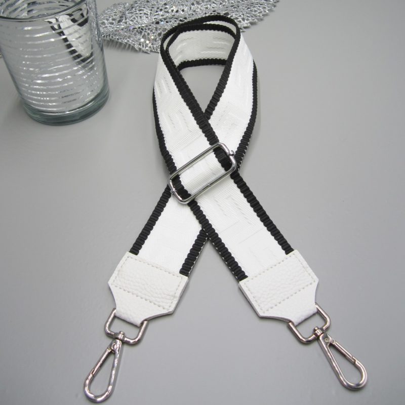 Taschengurt ecru , einfarbig gemustert weiß , schwarz , Karabiner silber